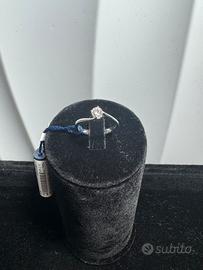 Anello in oro 18 kt