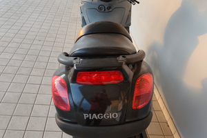 Piaggio x9