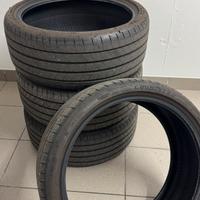 Good Year Eagle F1 235 35 19 91Y