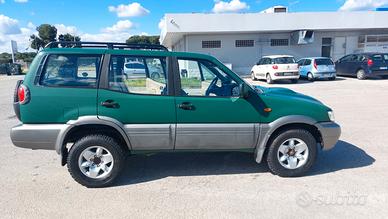 NISSAN Terrano II - 2005