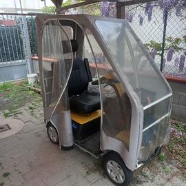Scooter elettrico per anziani