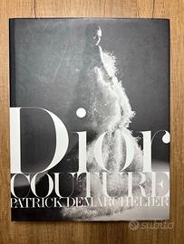 Table book Dior Couture
