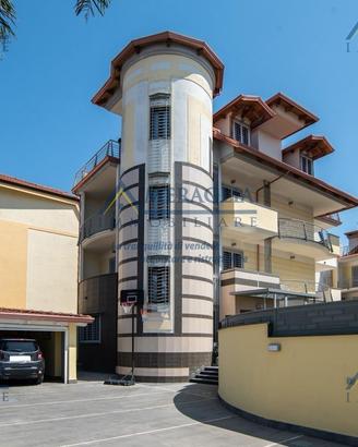 Villa di Lusso con ascensore interno