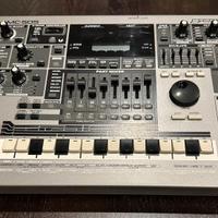 Roland MC-505 Groovebox