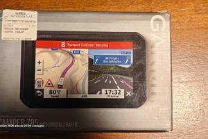 navigatore Garmin 785 con Dash camera
