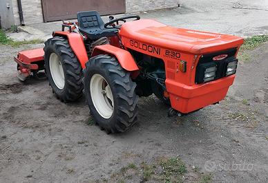 Trattore goldoni  universal 