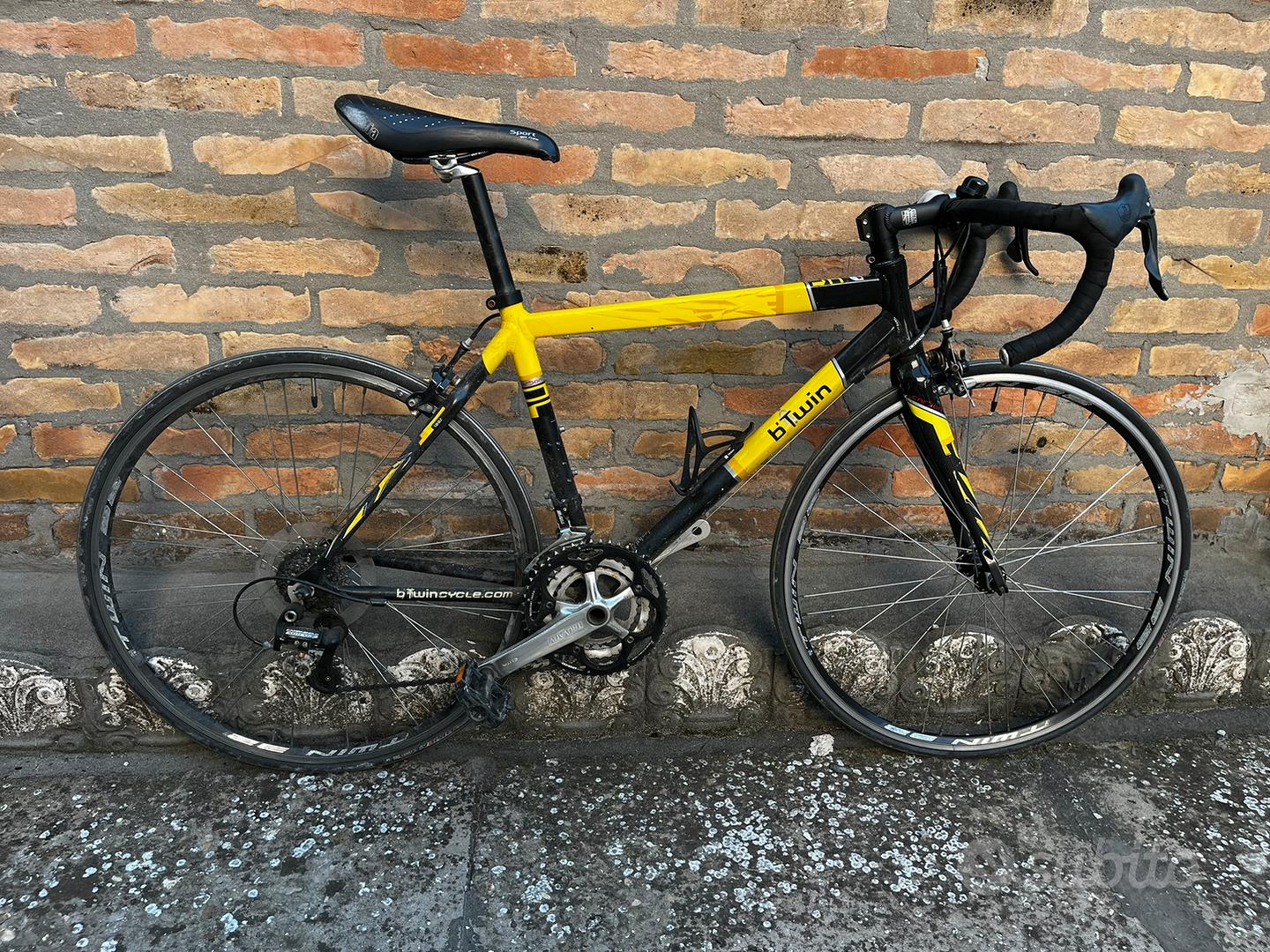 Bici Da Corsa Hiland 700C - 21 Marce Shimano Per Uomo E Donna