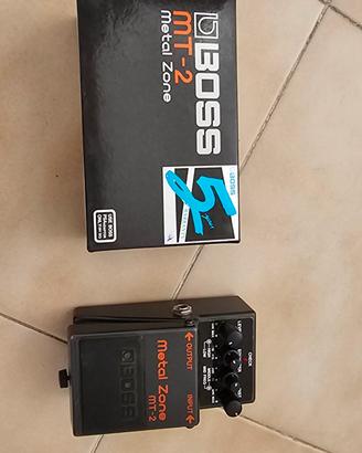 BOSS MT-2 Metal Zone - Pedale Distorsione con scat