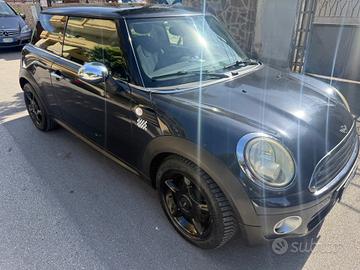 Mini Cooper D Clubman 1.6 16V anno 2008