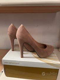 décolleté beige cipria in camoscio
