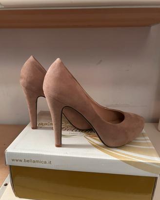 décolleté beige cipria in camoscio