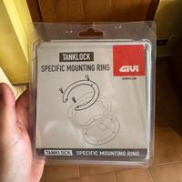 BF05 flangia Givi borsa serbatoio tanklock