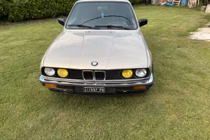 Bmw e30 320i