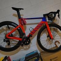Canyon Aeroad CF SLX 7 Disc eTap