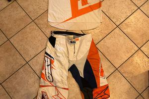 Completo Motocross Replica Toni Cairoli AXO
