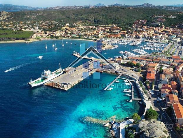 PALAU - ATTICO CON VISTA MARE NEI PRESSI DEL PORTO