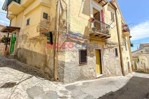Casa Semindipendente - Corigliano-Rossano