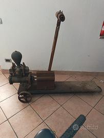 pompa vino vintage