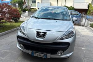 Peugeot 207 - 2008