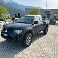 Mitsubishi L200 cassone lungo 4x4 136cv