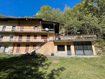 Ampia soluzione semindipendente a noasca