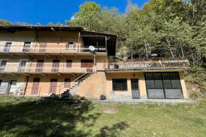 Ampia soluzione semindipendente a noasca