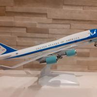 Aereo Boeing 747 scala 1/200