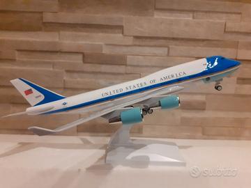 Aereo Boeing 747 scala 1/200