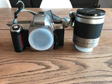 Fotocamera Reflex Nikon F65 a rullino