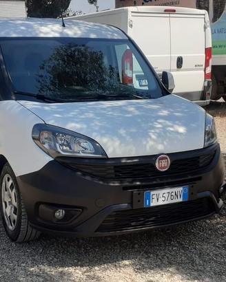 Fiat doblò 2019 - 1.6 mjt Lb automobili