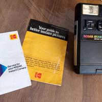 Macchina fotografica Kodak  tipo Polaroid 