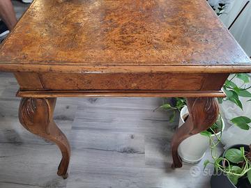 Tavolino antico in radica color champagne