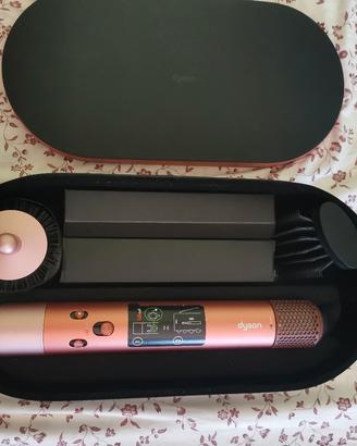 Dyson Airwrap capelli lisci e mossi 