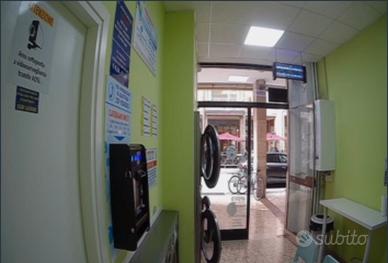 Attività lavanderia self-service