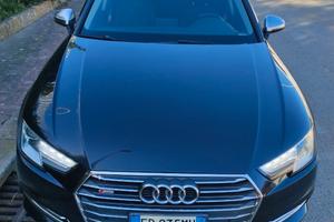 Audi A4 Avant S-Line S-Tronic 