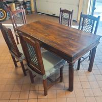 tavolo arte povera e sedie