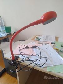 Lampada snodabile da tavolo
