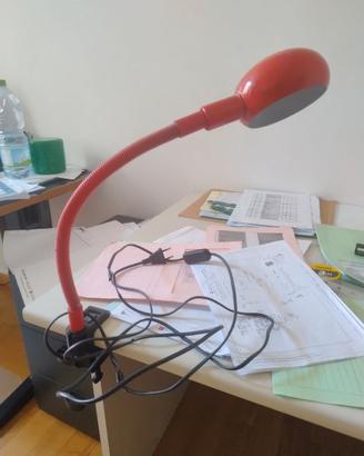 Lampada snodabile da tavolo