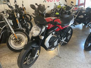 Mv Agusta Brutale 675