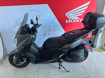 Yamaha xmax 400