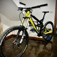 GT FURY WORLD CUP downhill