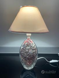 Lampada con pietre di corallo rosso