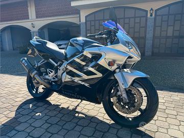HONDA CBR 600 F 2001 INIEZIONE