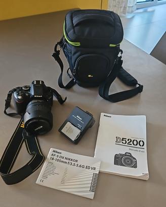 nikon D5200 obiettivo 18-105 + accessori