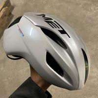 Casco Met Manta Mips