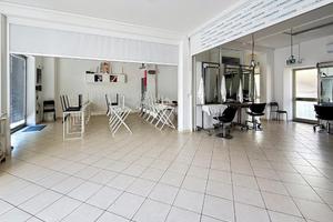 NEGOZIO A ROSIGNANO MARITTIMO