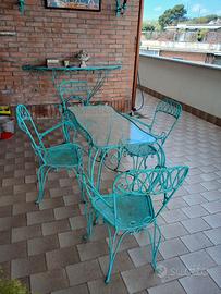 SALOTTINO DA ESTERNO IN FERRO BATTUTO, ANNI 50.