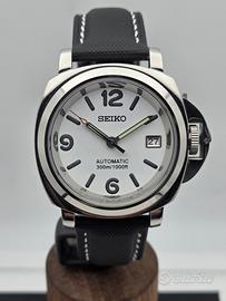 Orologio Automatico movimento Seiko.