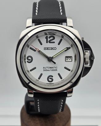Orologio Automatico movimento Seiko.