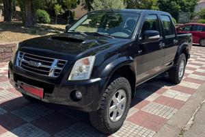 Isuzu D-Max 2.5 TD cat Space Cab 4WD Pick-up LS EU